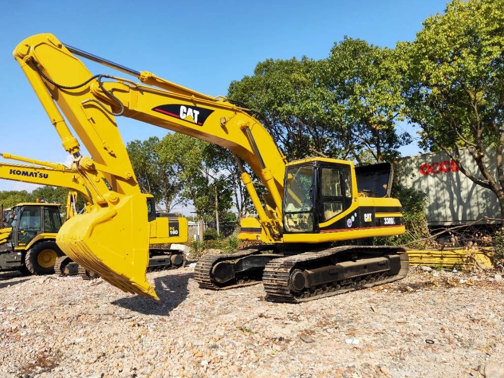 CAT 330BL - Гусеничный экскаватор: фото 1 CAT 330BL - Гусеничный экскаватор: фото 1