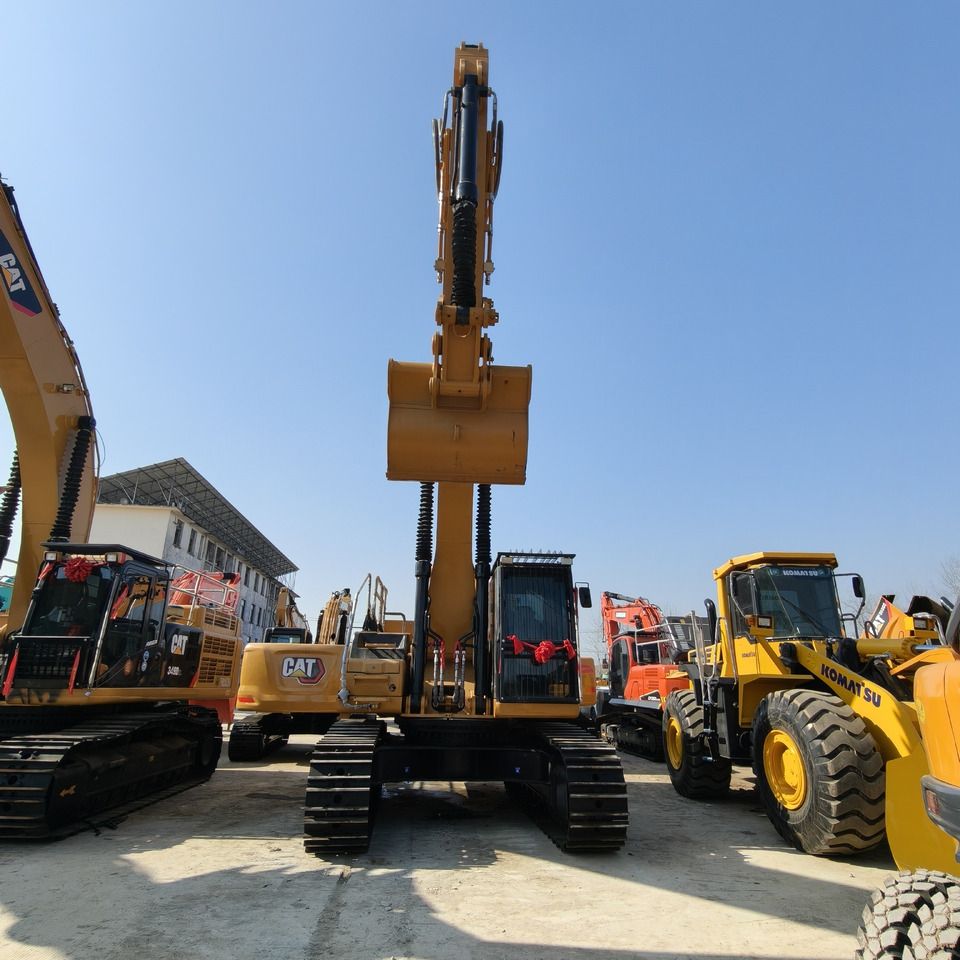CAT 336GC - Гусеничный экскаватор: фото 2 CAT 336GC - Гусеничный экскаватор: фото 2