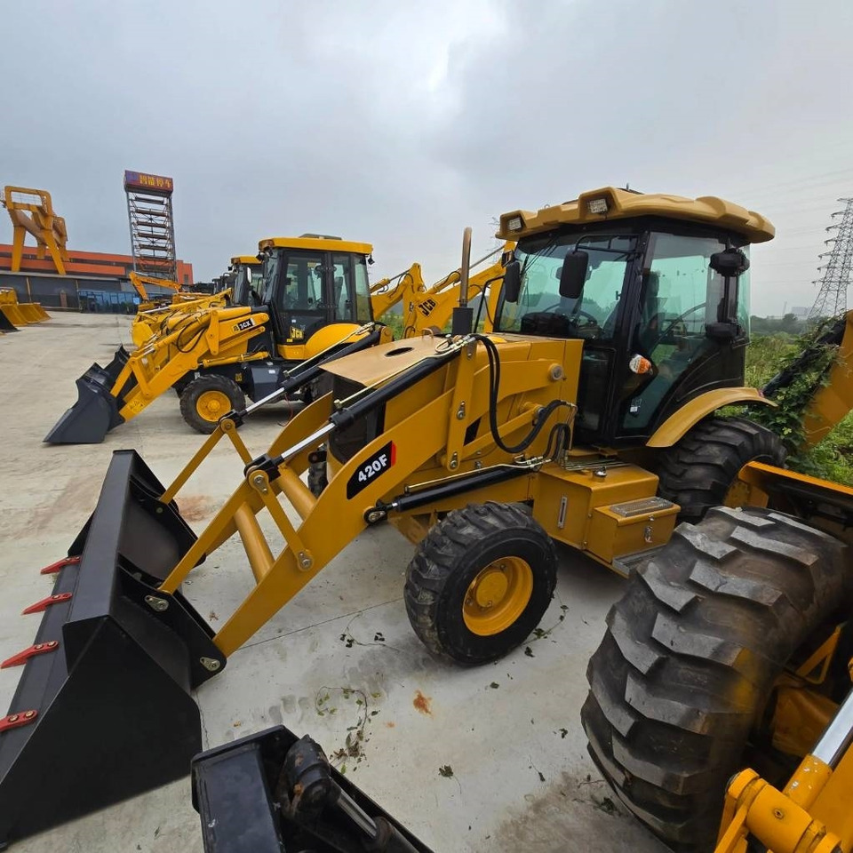 CAT 420F - Экскаватор-погрузчик: фото 2 CAT 420F - Экскаватор-погрузчик: фото 2