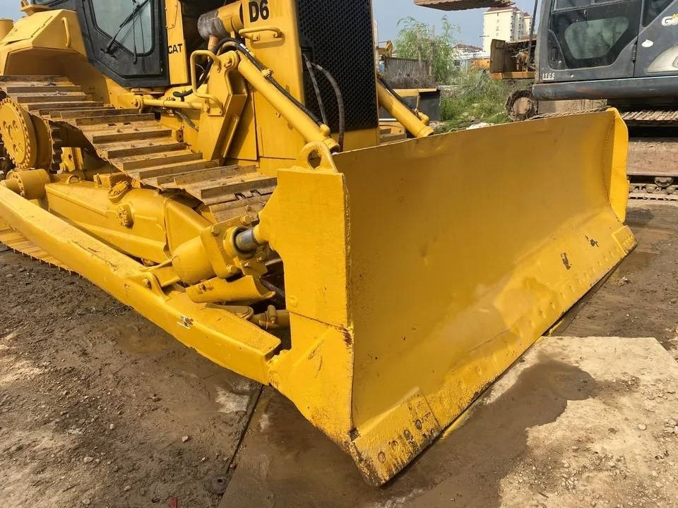 CAT D6R - Бульдозер: фото 5 CAT D6R - Бульдозер: фото 5