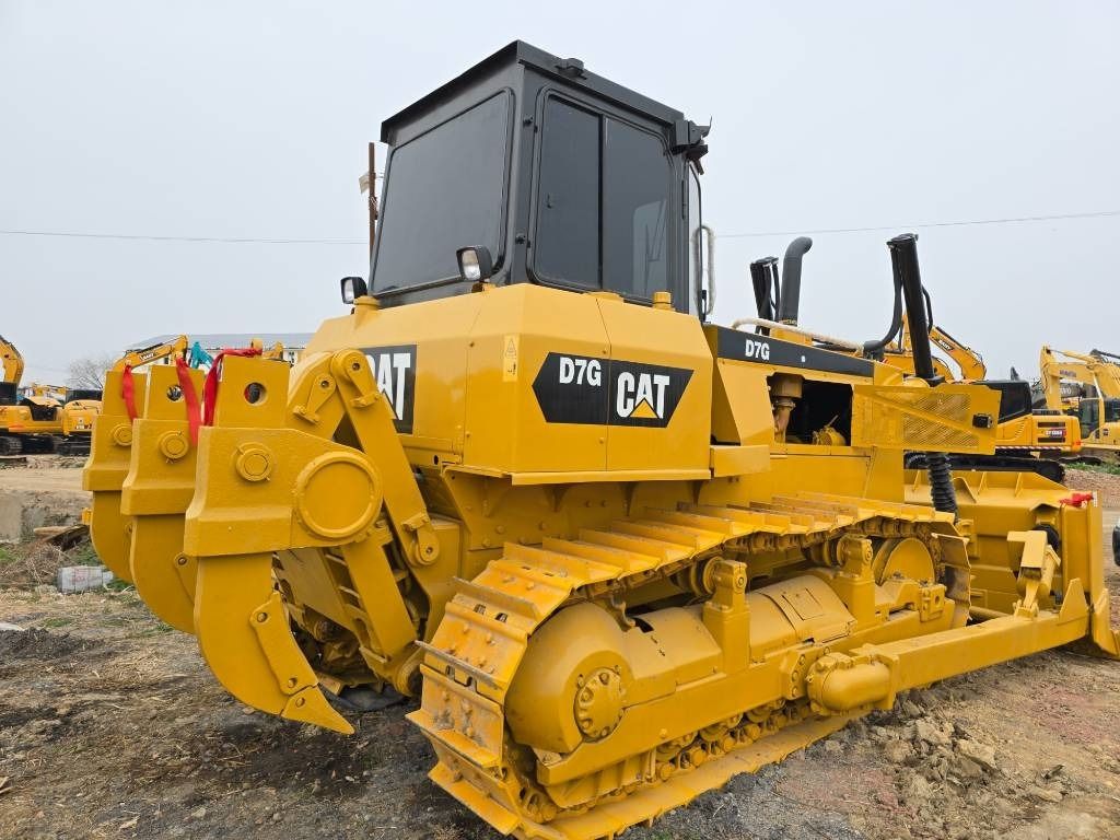 CAT D7G - Бульдозер: фото 3 CAT D7G - Бульдозер: фото 3