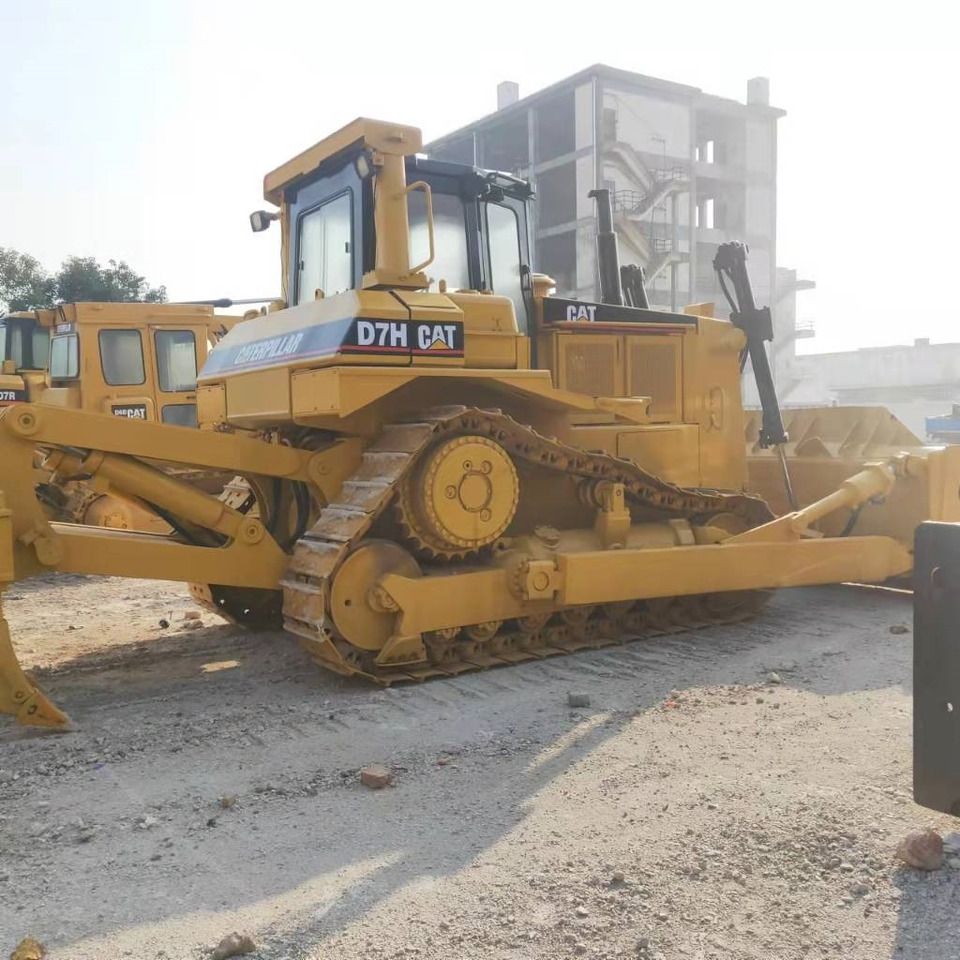 CAT D7H - Бульдозер: фото 2 CAT D7H - Бульдозер: фото 2