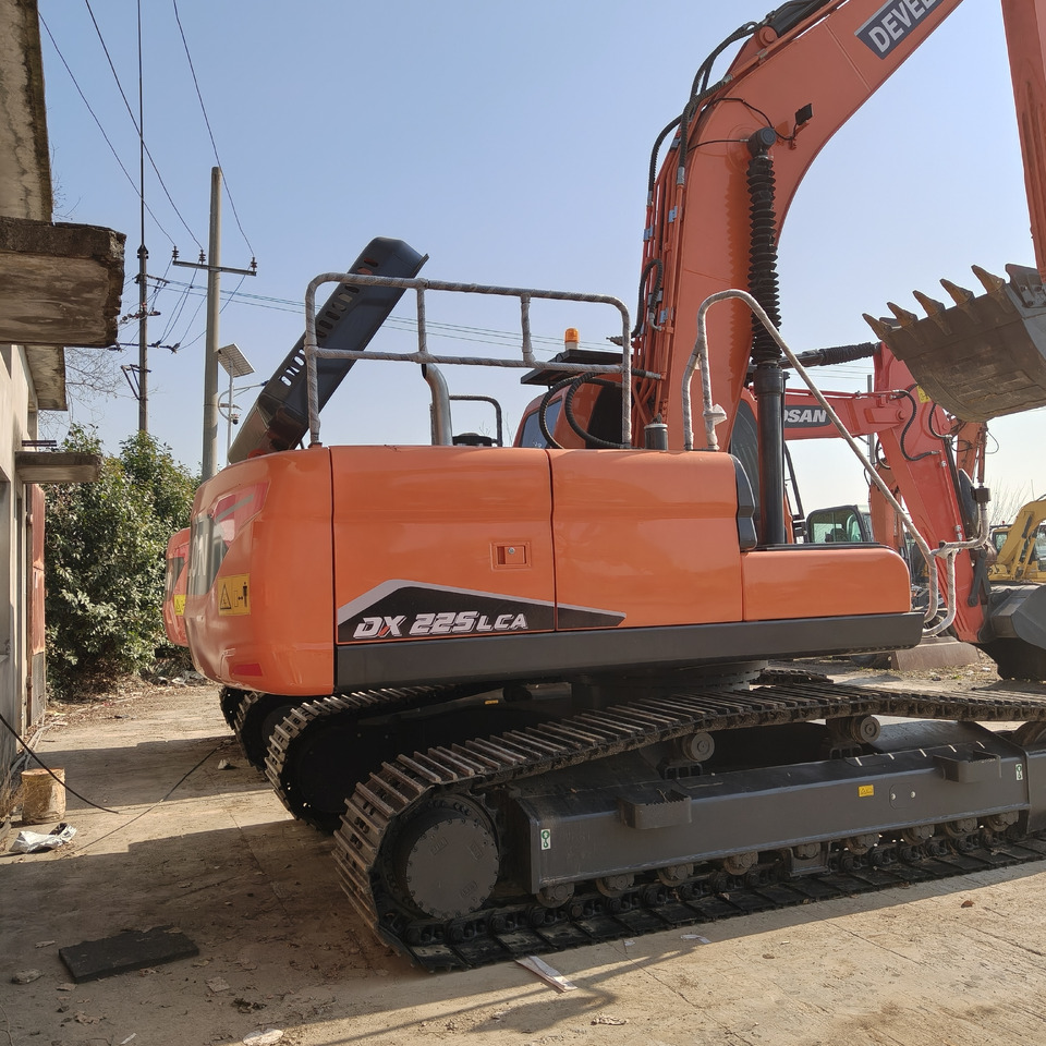 DOOSAN DX225LCA - Гусеничный экскаватор: фото 5 DOOSAN DX225LCA - Гусеничный экскаватор: фото 5