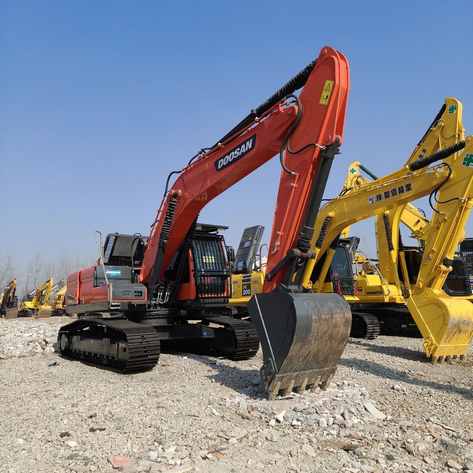 DOOSAN DX225LCA - Гусеничный экскаватор: фото 3 DOOSAN DX225LCA - Гусеничный экскаватор: фото 3