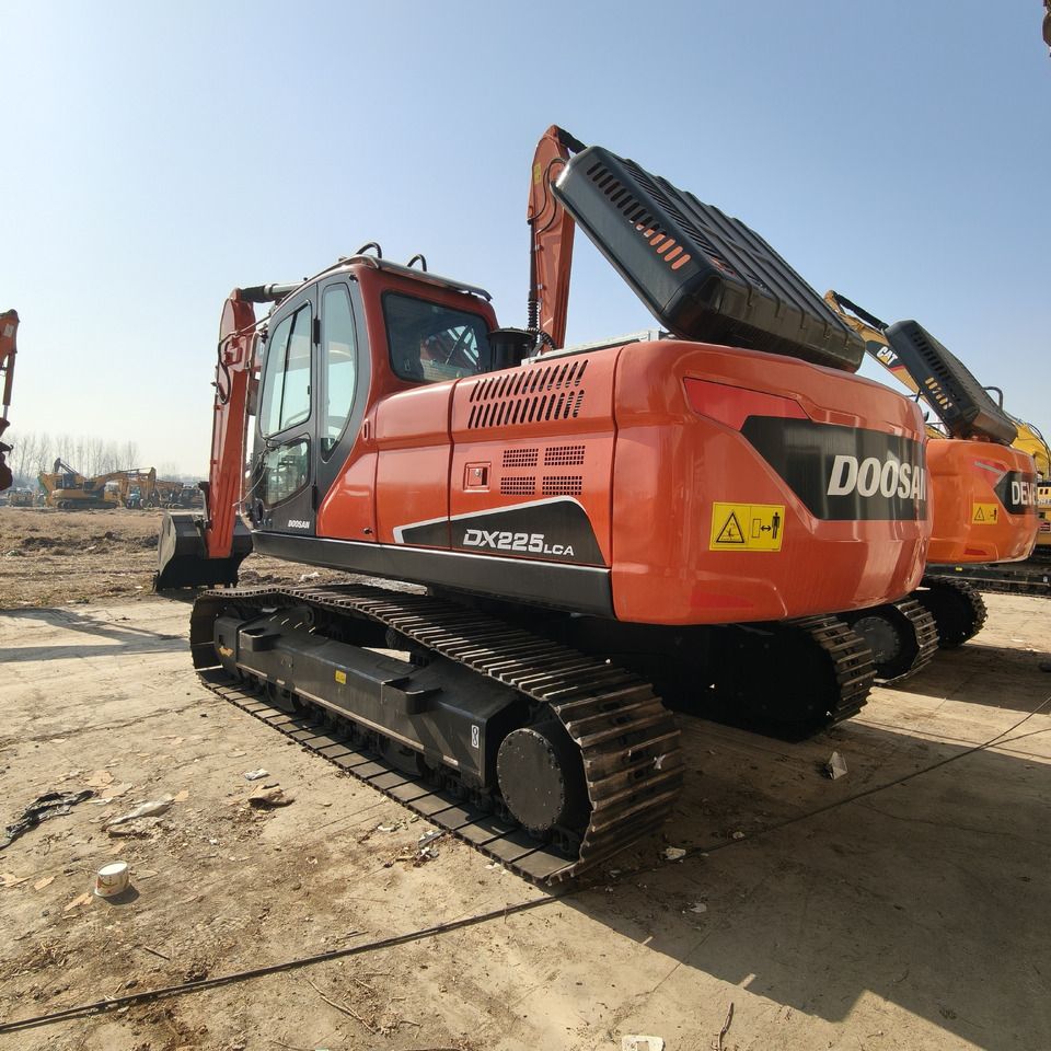 DOOSAN DX225LCA - Гусеничный экскаватор: фото 3 DOOSAN DX225LCA - Гусеничный экскаватор: фото 3