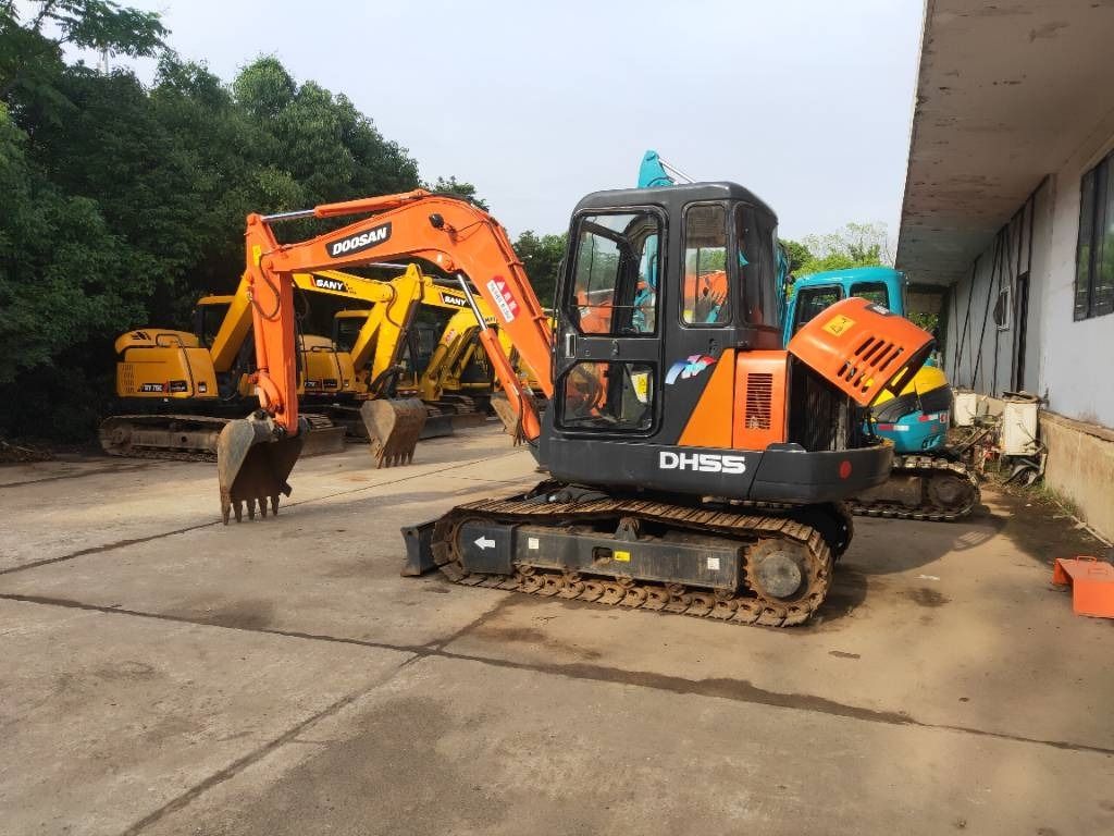 Doosan DH55 - Мини-экскаватор: фото 5 Doosan DH55 - Мини-экскаватор: фото 5