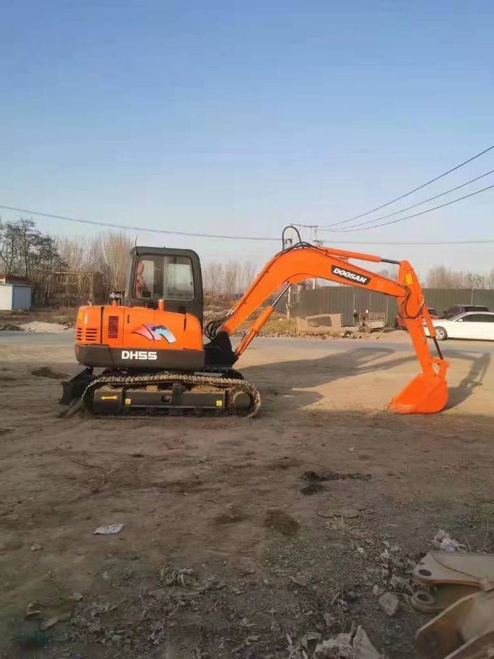 Doosan DH55 - Мини-экскаватор: фото 1 Doosan DH55 - Мини-экскаватор: фото 1