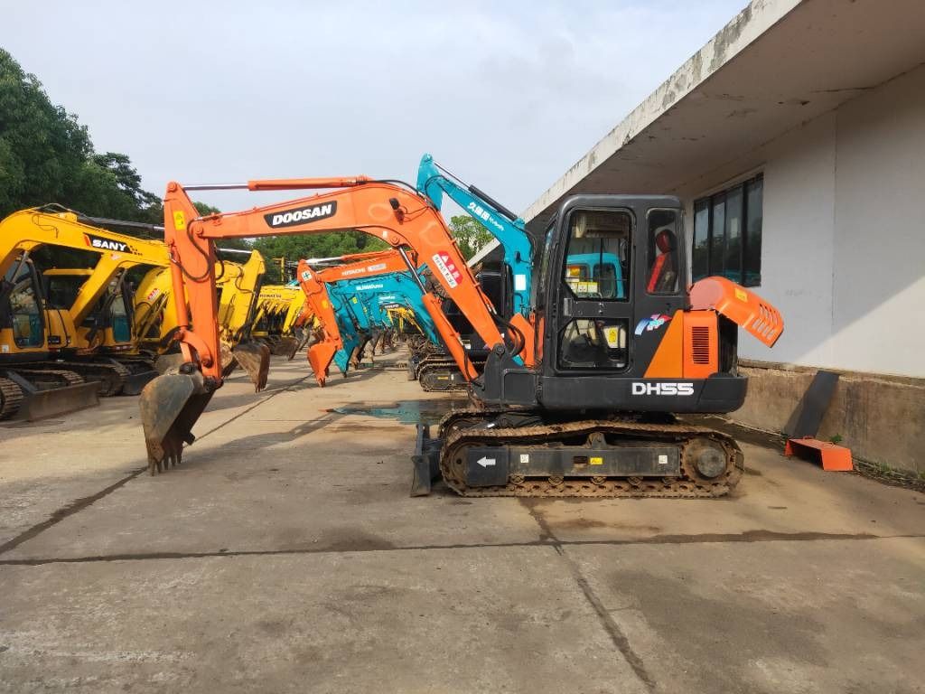 Doosan DH55 - Мини-экскаватор: фото 1 Doosan DH55 - Мини-экскаватор: фото 1