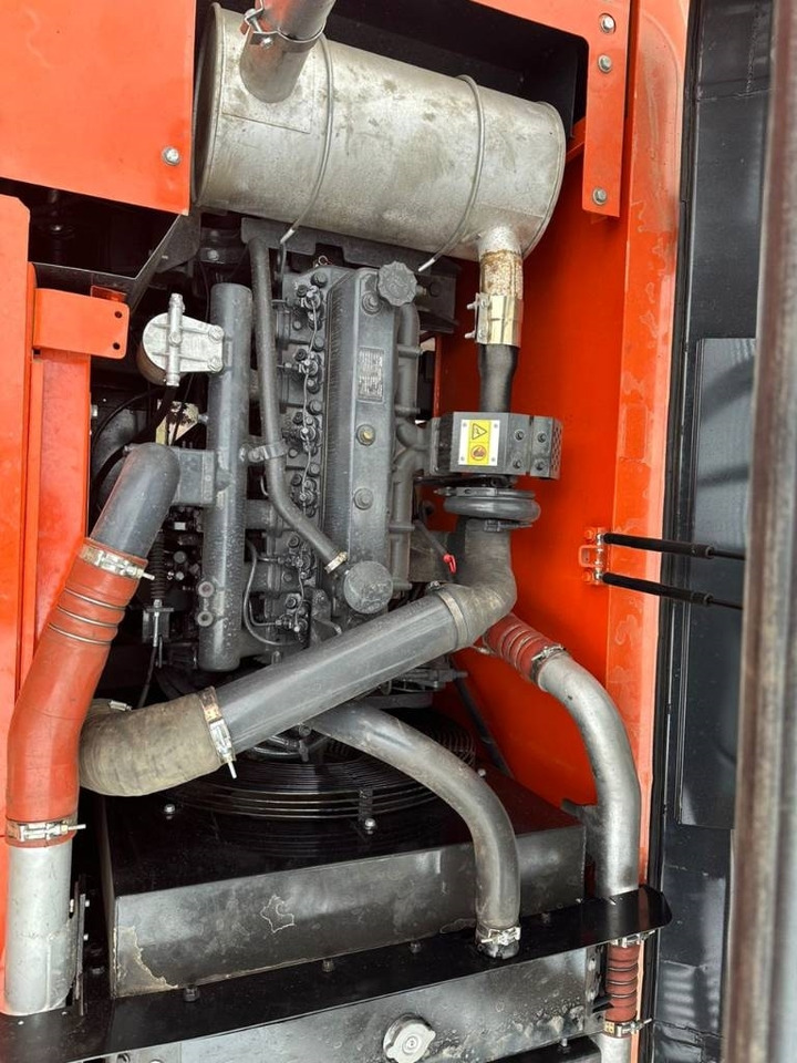 Doosan DX225LC-9C - Гусеничный экскаватор: фото 4 Doosan DX225LC-9C - Гусеничный экскаватор: фото 4