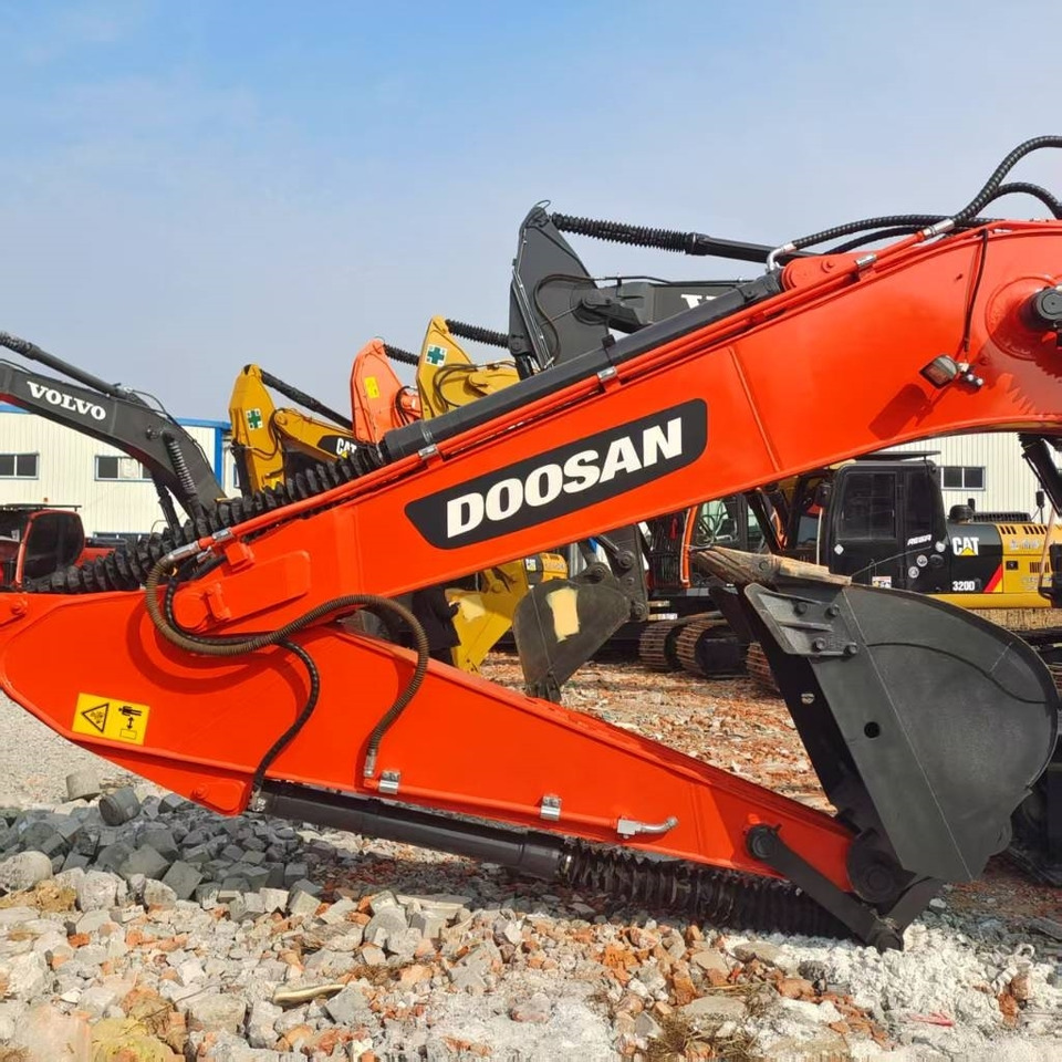 Doosan DX225LC-9C - Гусеничный экскаватор: фото 5 Doosan DX225LC-9C - Гусеничный экскаватор: фото 5