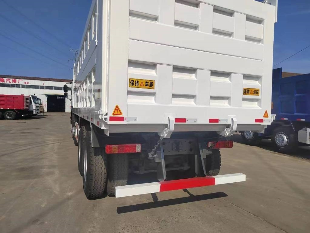 Howo 371 8x4 - Самосвал: фото 3 Howo 371 8x4 - Самосвал: фото 3