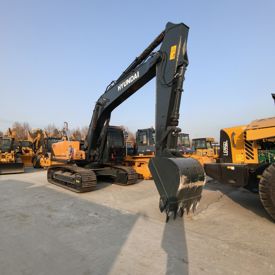 Hyundai R220LC-9S - Гусеничный экскаватор: фото 2 Hyundai R220LC-9S - Гусеничный экскаватор: фото 2