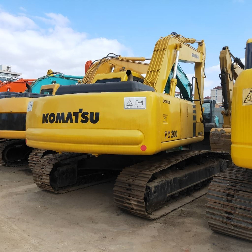 Komatsu PC200-6 - Гусеничный экскаватор: фото 5 Komatsu PC200-6 - Гусеничный экскаватор: фото 5