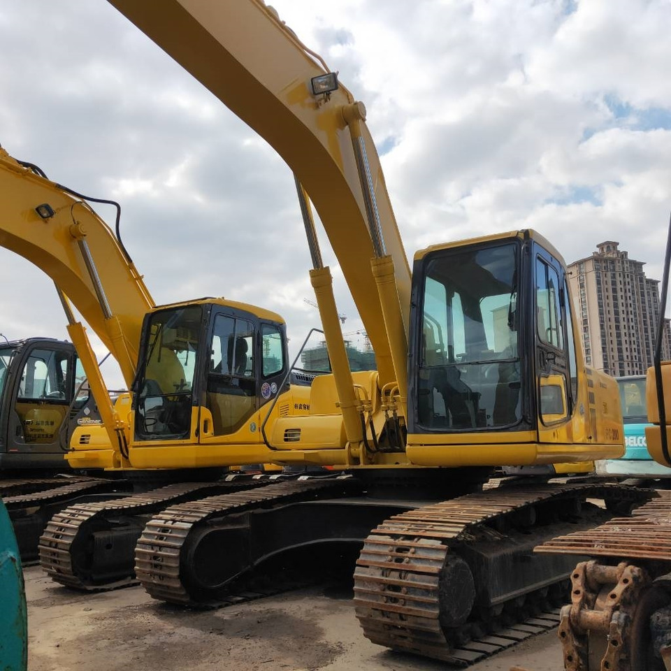 Komatsu PC200-6 - Гусеничный экскаватор: фото 4 Komatsu PC200-6 - Гусеничный экскаватор: фото 4