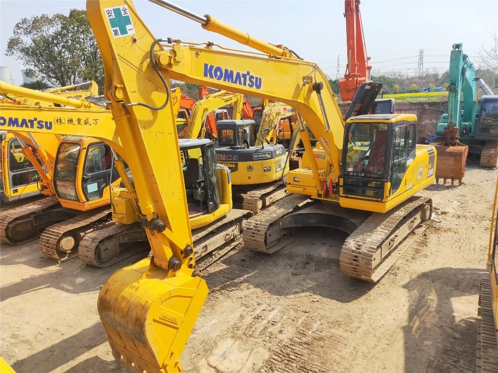 Komatsu PC200-7 - Гусеничный экскаватор: фото 4 Komatsu PC200-7 - Гусеничный экскаватор: фото 4