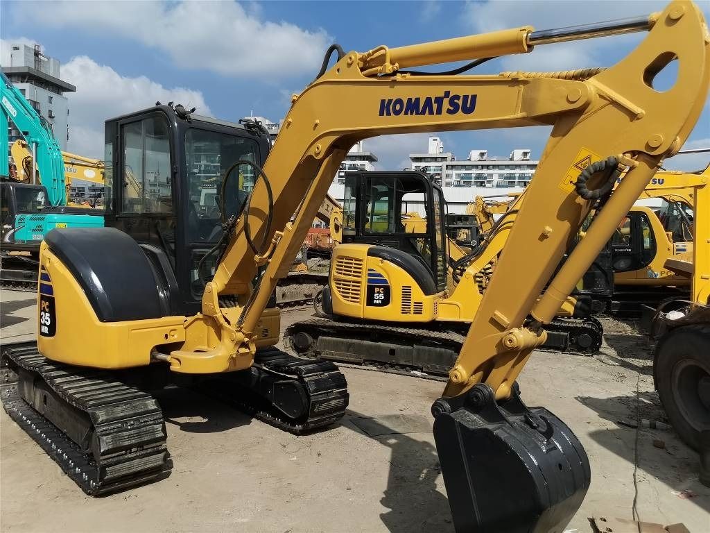 Komatsu PC35 - Мини-экскаватор: фото 2 Komatsu PC35 - Мини-экскаватор: фото 2