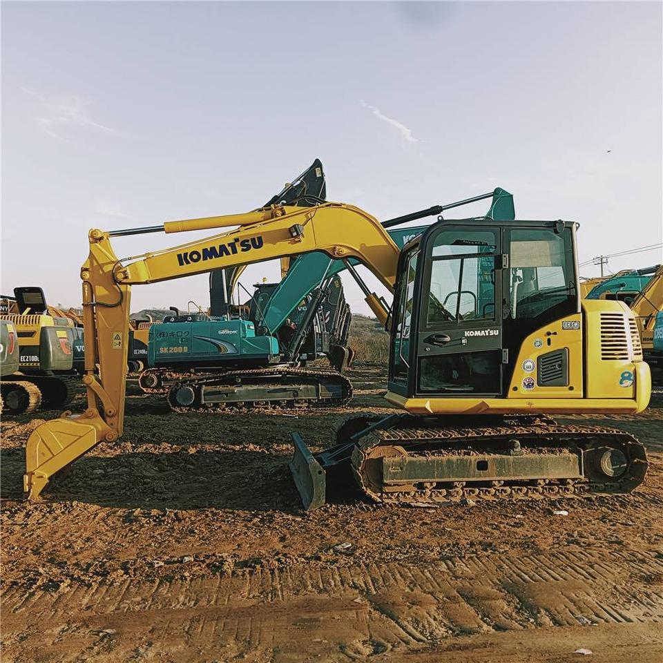 Komatsu PC70-8 - Мини-экскаватор: фото 1 Komatsu PC70-8 - Мини-экскаватор: фото 1