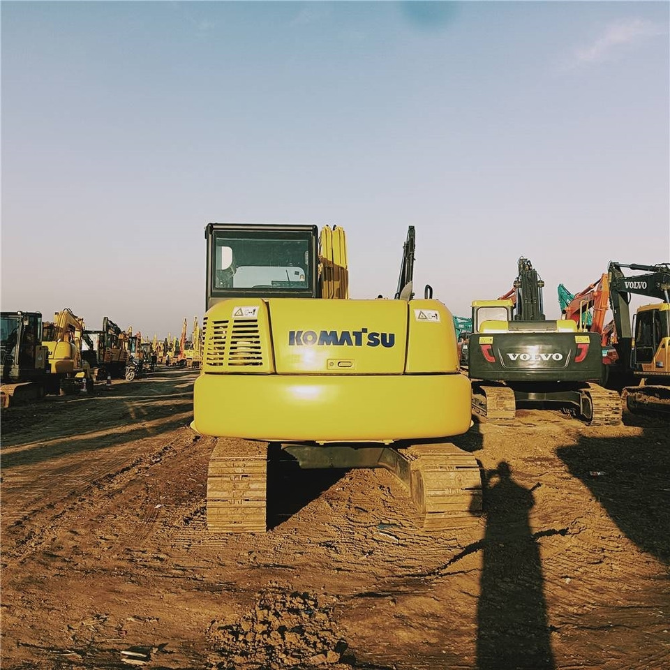 Komatsu PC70-8 - Мини-экскаватор: фото 3 Komatsu PC70-8 - Мини-экскаватор: фото 3