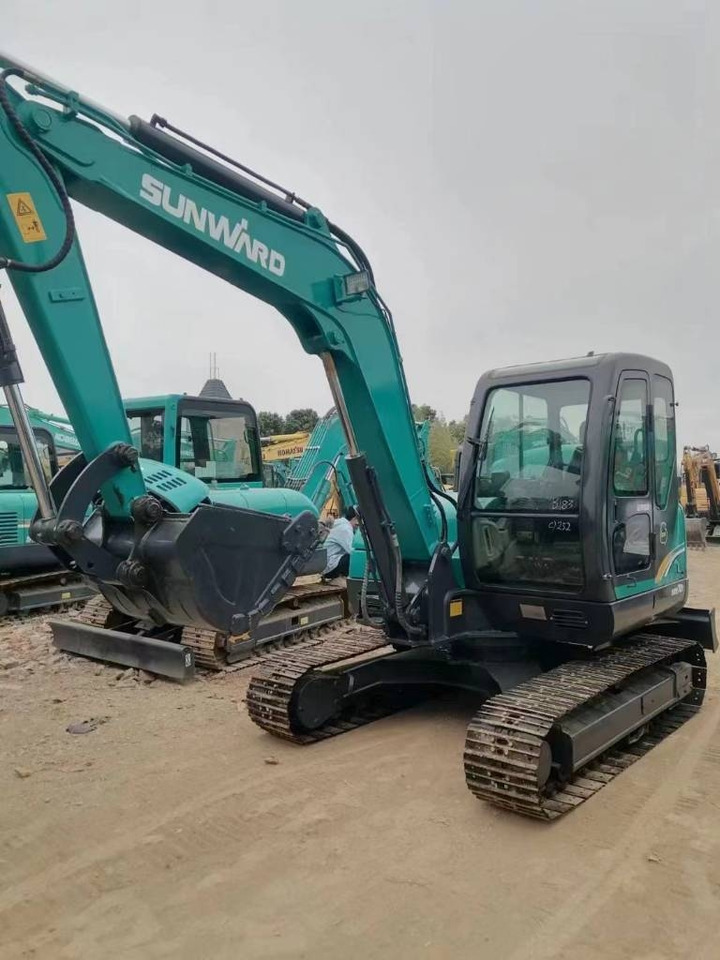 Sunward SWE70E - Мини-экскаватор: фото 1 Sunward SWE70E - Мини-экскаватор: фото 1