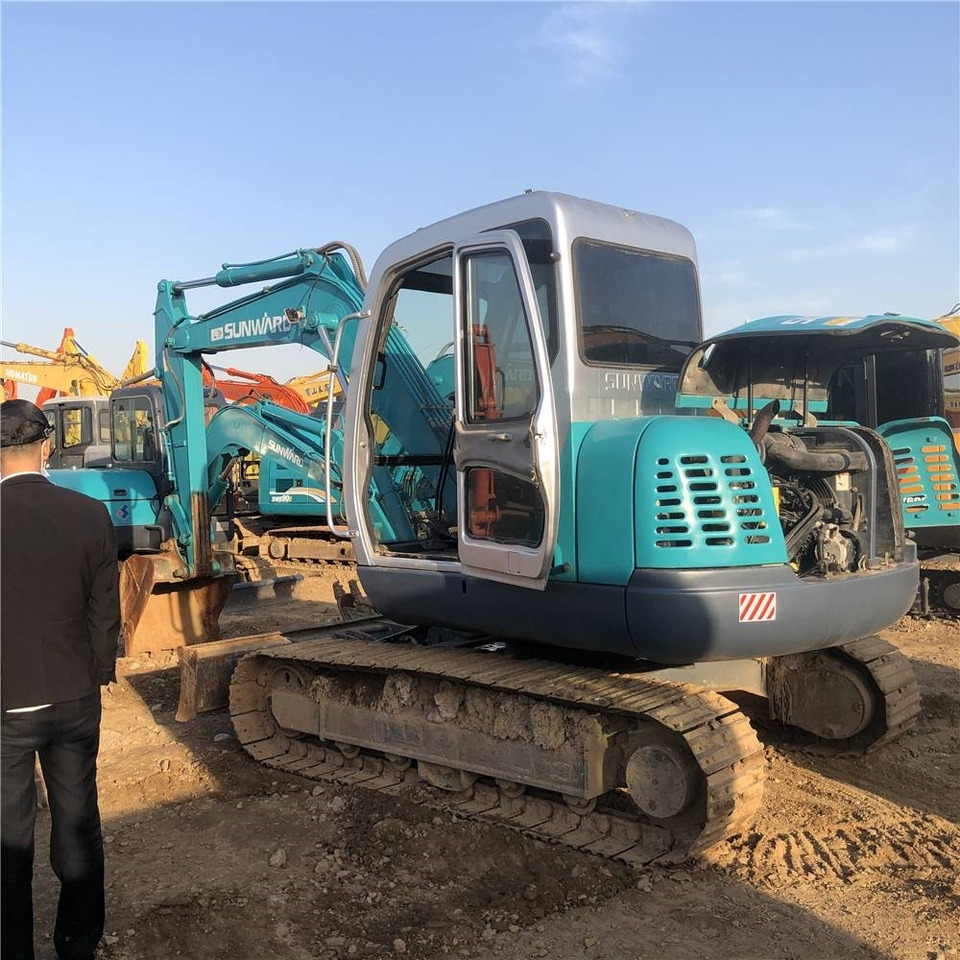 Sunward SWE80E - Мини-экскаватор: фото 3 Sunward SWE80E - Мини-экскаватор: фото 3