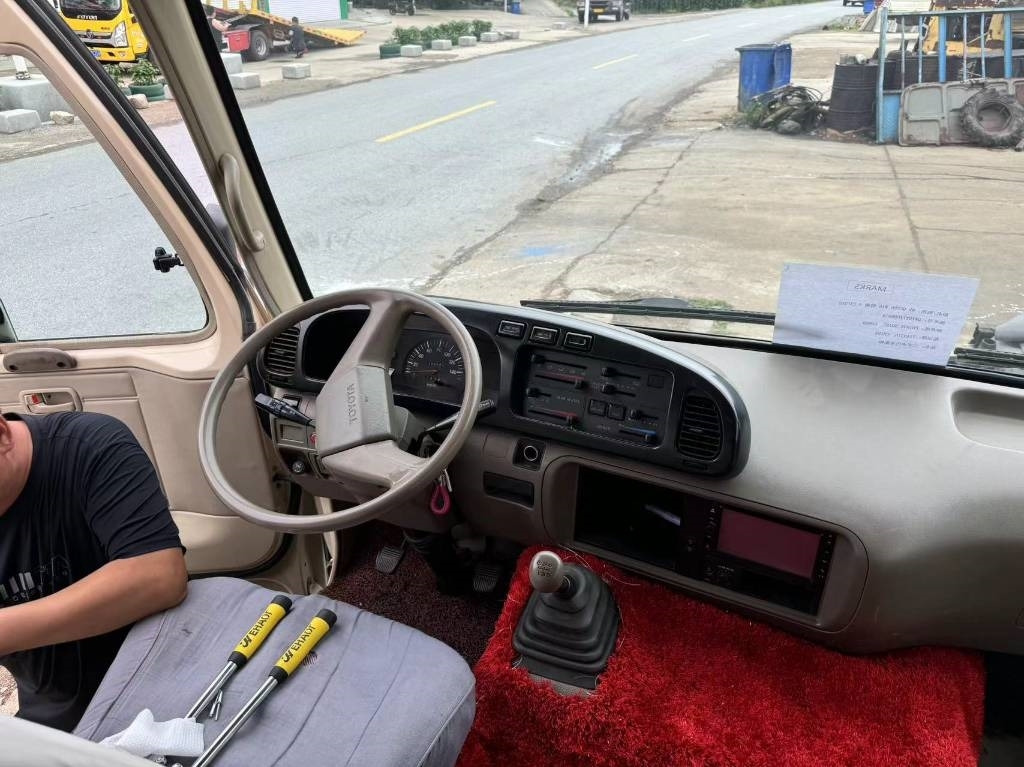 Микроавтобус, Пассажирский фургон Toyota Coaster Bus: фото 11 Микроавтобус, Пассажирский фургон Toyota Coaster Bus: фото 11