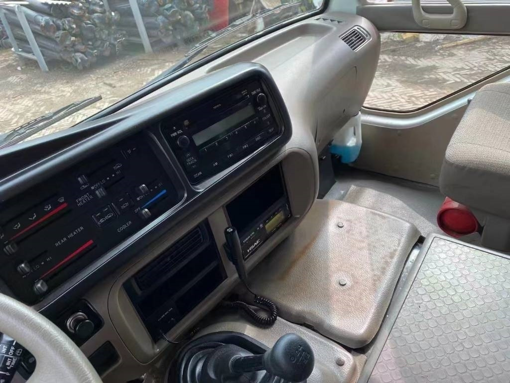 Микроавтобус, Пассажирский фургон Toyota Coaster Bus: фото 6