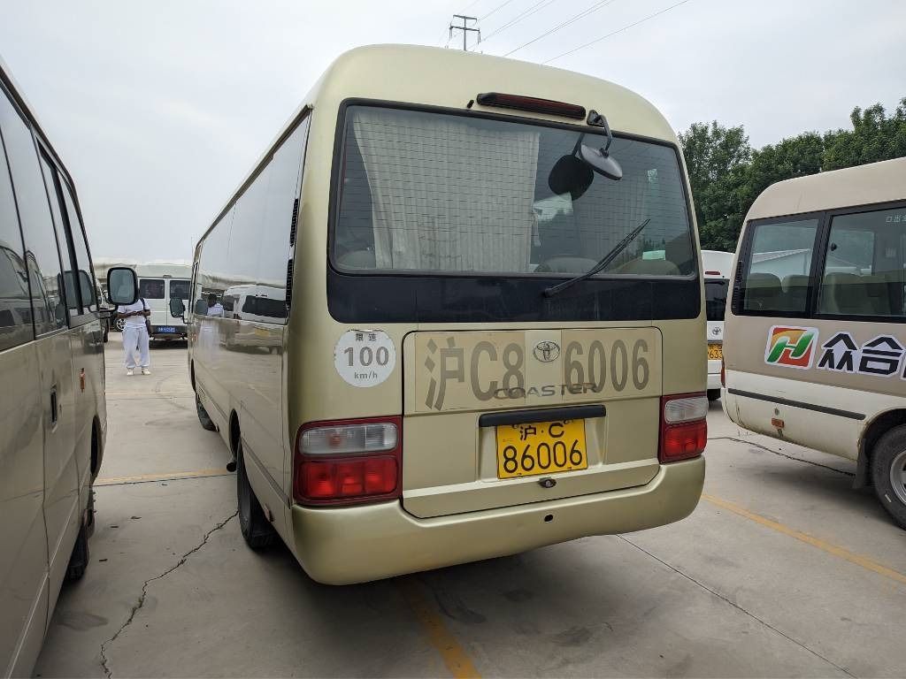 Toyota Coaster Bus - Микроавтобус, Пассажирский фургон: фото 3 Toyota Coaster Bus - Микроавтобус, Пассажирский фургон: фото 3