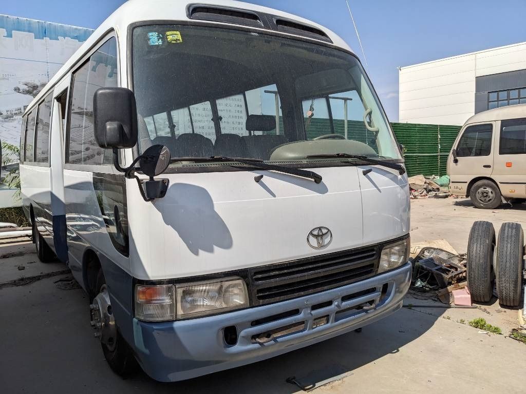 Toyota Coaster Bus - Микроавтобус, Пассажирский фургон: фото 3 Toyota Coaster Bus - Микроавтобус, Пассажирский фургон: фото 3