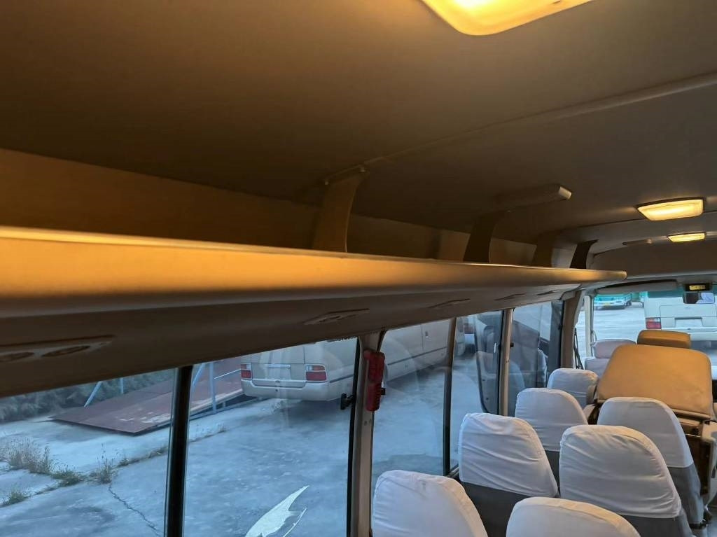 Toyota Coaster Bus - Микроавтобус, Пассажирский фургон: фото 3 Toyota Coaster Bus - Микроавтобус, Пассажирский фургон: фото 3