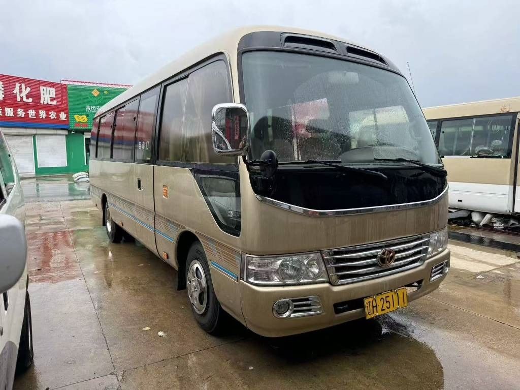 Toyota Coaster Bus - Микроавтобус, Пассажирский фургон: фото 2 Toyota Coaster Bus - Микроавтобус, Пассажирский фургон: фото 2