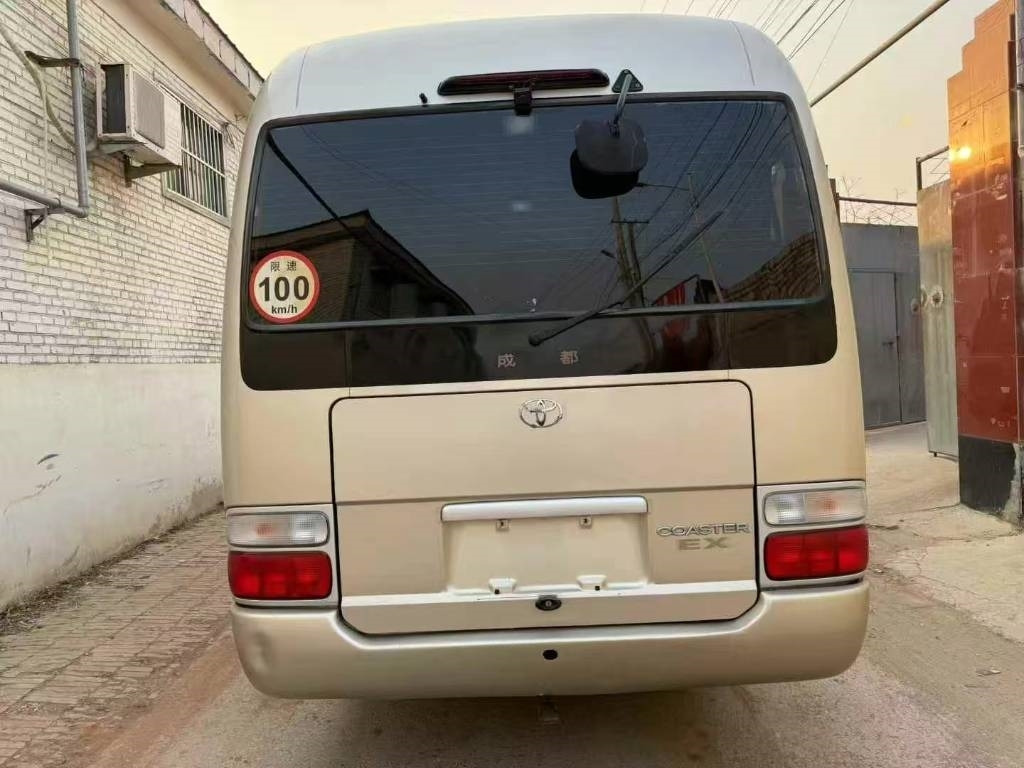 Toyota Coaster Bus - Микроавтобус, Пассажирский фургон: фото 4 Toyota Coaster Bus - Микроавтобус, Пассажирский фургон: фото 4