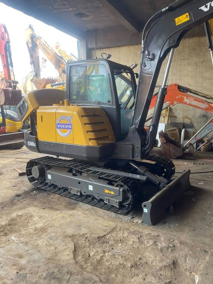 VOLVO EC60D - Мини-экскаватор: фото 1 VOLVO EC60D - Мини-экскаватор: фото 1