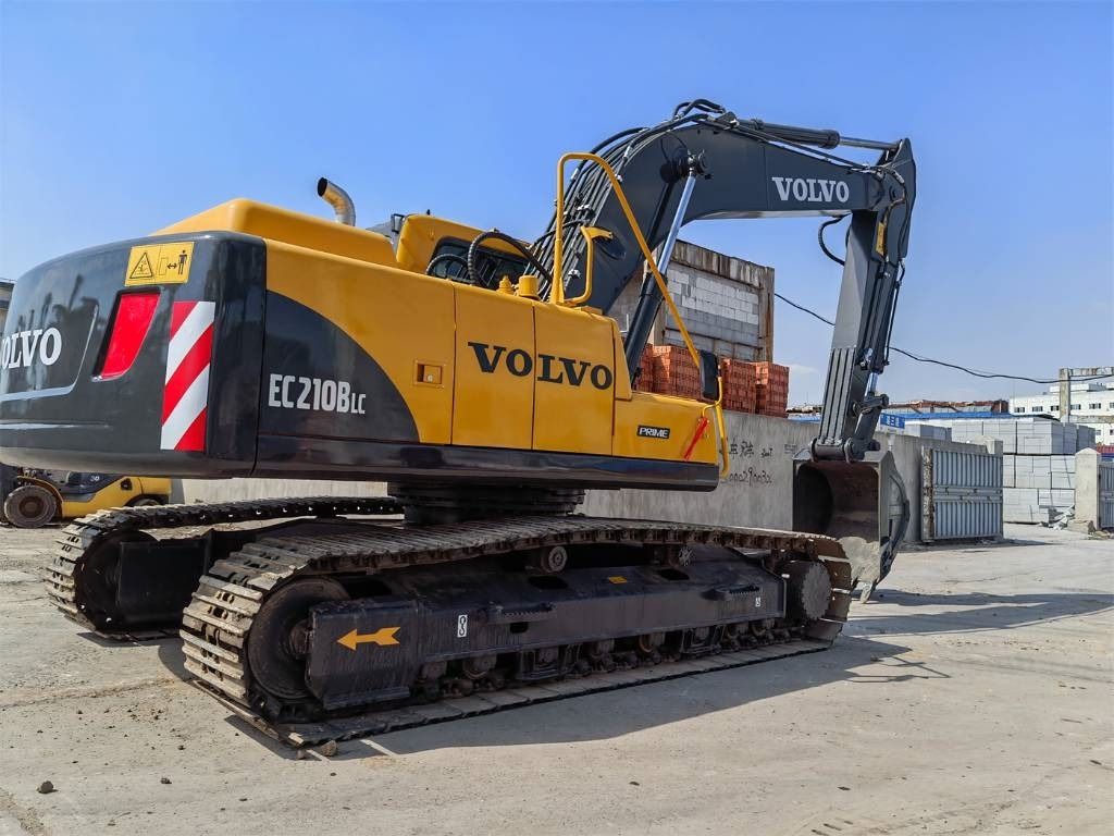 Volvo EC210B - Гусеничный экскаватор: фото 2 Volvo EC210B - Гусеничный экскаватор: фото 2