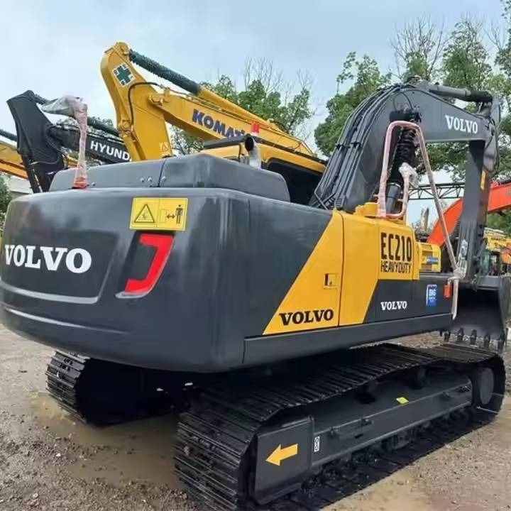 Volvo EC210D - Гусеничный экскаватор: фото 2 Volvo EC210D - Гусеничный экскаватор: фото 2