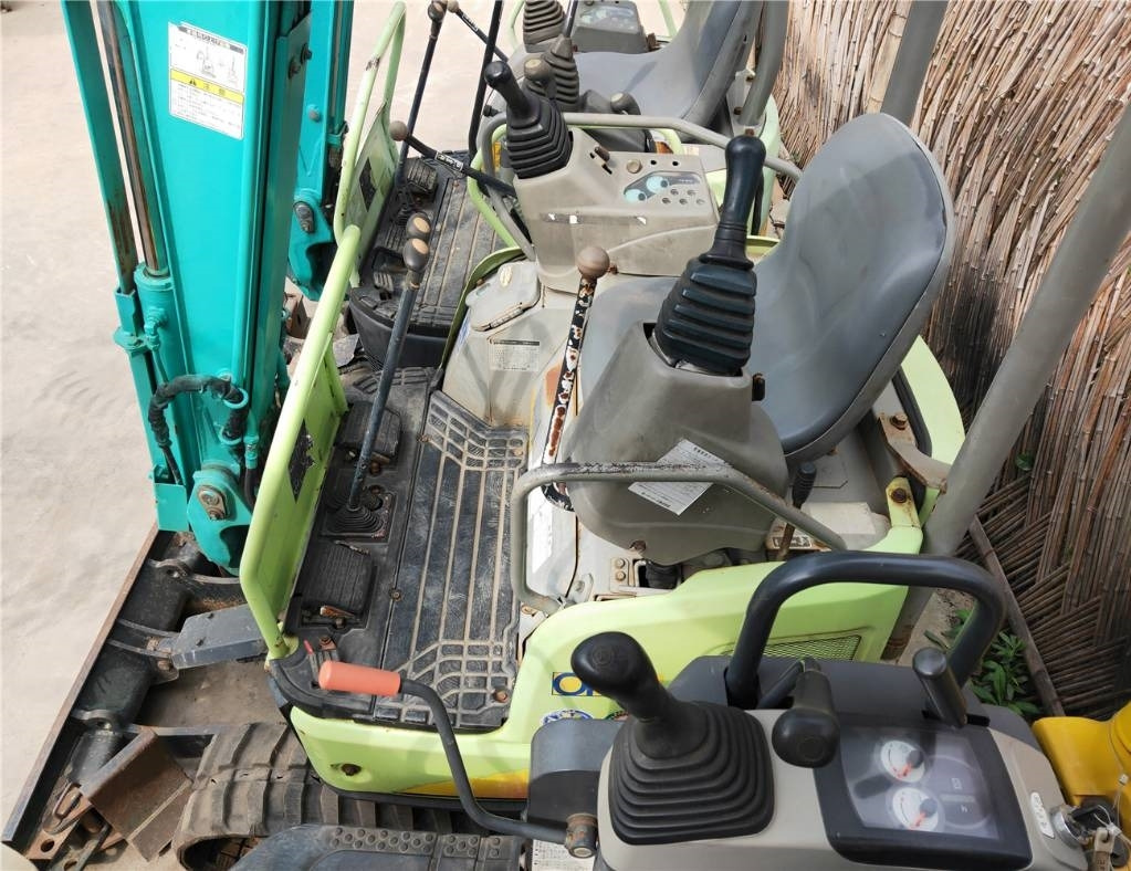 Yanmar Vio 17 - Мини-экскаватор: фото 3 Yanmar Vio 17 - Мини-экскаватор: фото 3