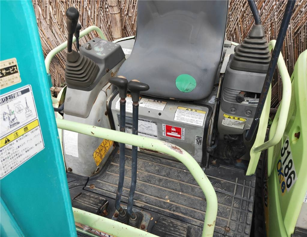 Yanmar Vio15 - Мини-экскаватор: фото 2 Yanmar Vio15 - Мини-экскаватор: фото 2