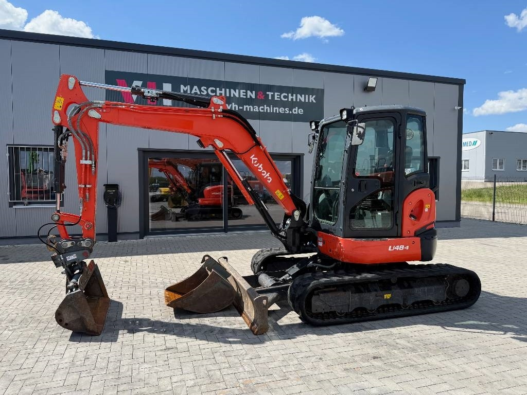 Kubota U 48-4 - Мини-экскаватор: фото 1 Kubota U 48-4 - Мини-экскаватор: фото 1