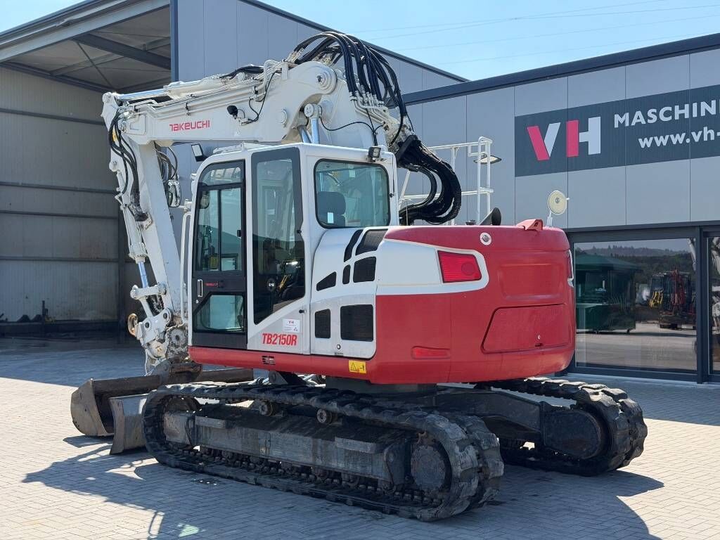 Takeuchi TB 2150 R - Гусеничный экскаватор: фото 3 Takeuchi TB 2150 R - Гусеничный экскаватор: фото 3