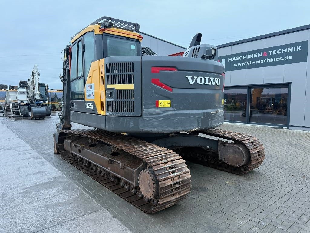 Volvo ECR 235 - Гусеничный экскаватор: фото 3 Volvo ECR 235 - Гусеничный экскаватор: фото 3