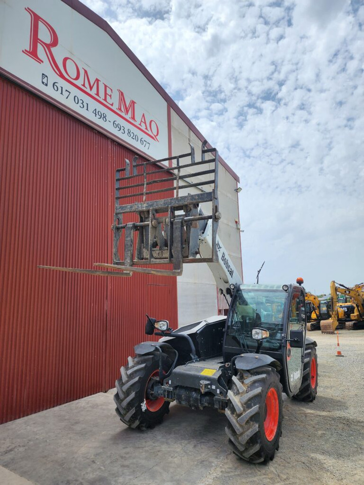 BOBCAT TL30.60DA - Телескопический погрузчик: фото 2 BOBCAT TL30.60DA - Телескопический погрузчик: фото 2