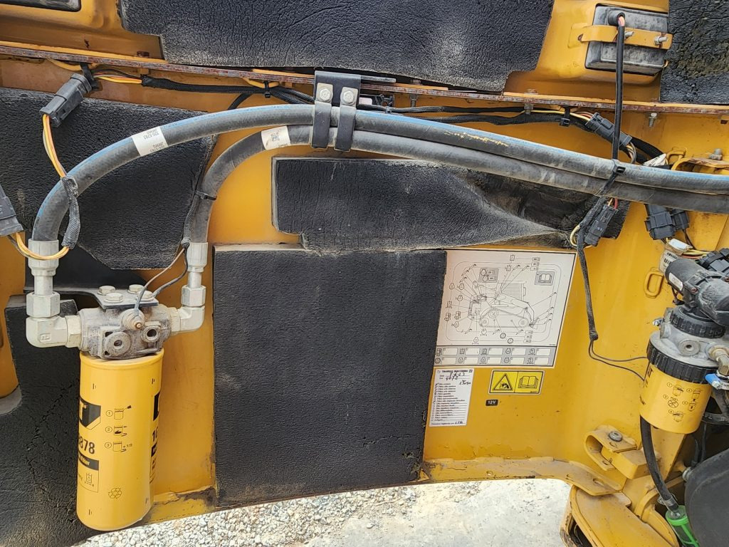 CAT 259B - Мини-погрузчик с бортовым поворотом: фото 5 CAT 259B - Мини-погрузчик с бортовым поворотом: фото 5