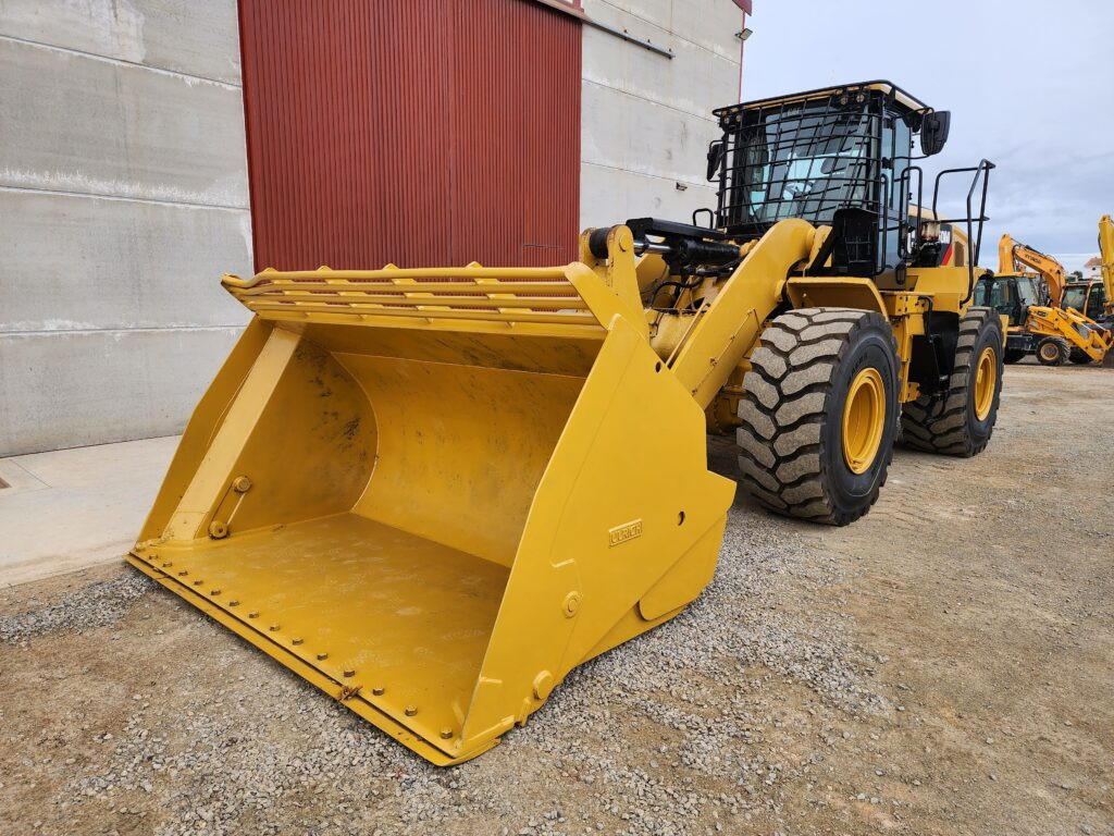 CAT 950M - Колёсный погрузчик: фото 2 CAT 950M - Колёсный погрузчик: фото 2