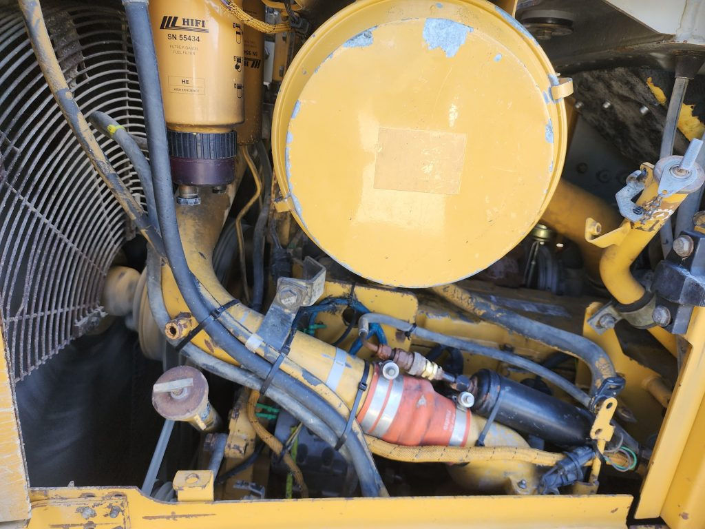 CAT D6R SERIE II - Бульдозер: фото 4 CAT D6R SERIE II - Бульдозер: фото 4