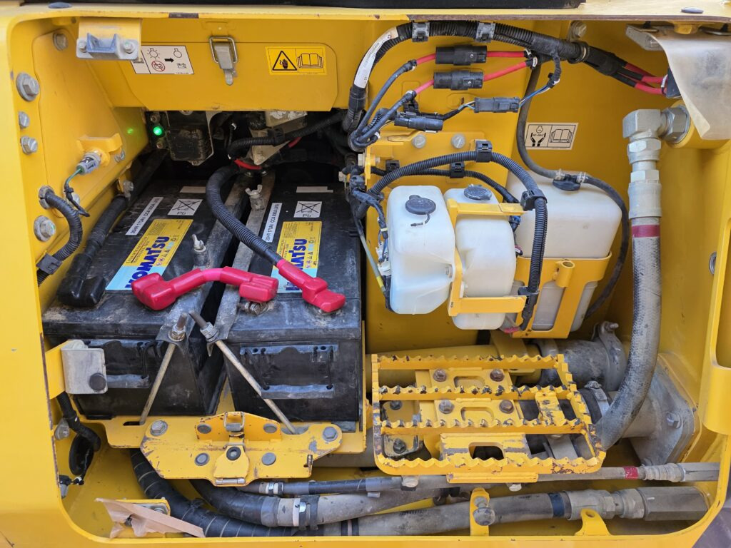 KOMATSU D61PX-24 - Бульдозер: фото 4 KOMATSU D61PX-24 - Бульдозер: фото 4