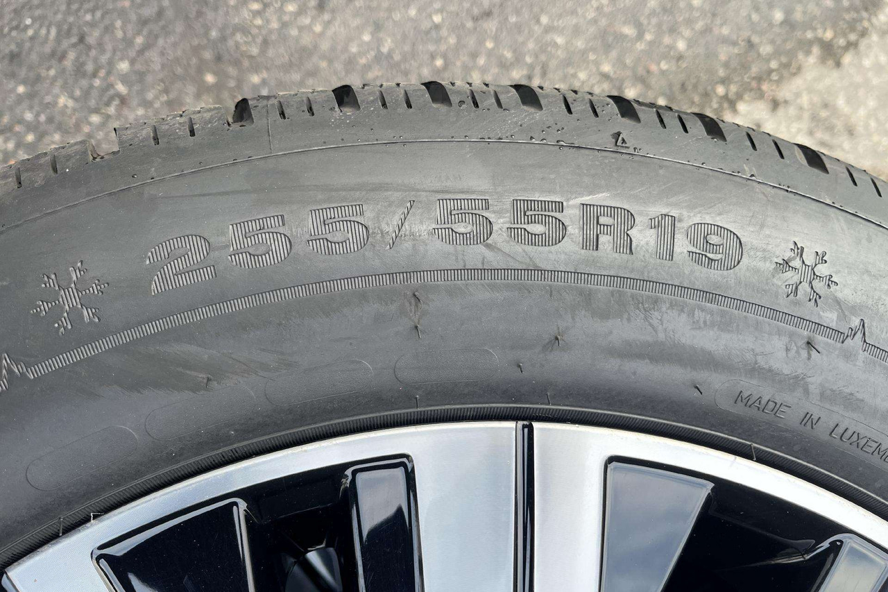 Volkswagen Toureg - Колесо для Легковых автомобилей: фото 4 Volkswagen Toureg - Колесо для Легковых автомобилей: фото 4