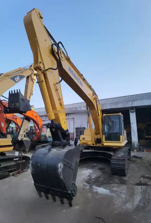 2022 model Komatsu 22 ton PC220-8 crawler digger PC200 Cheap used Original Japan PC220-8N crawler excavator original - Гусеничный экскаватор: фото 5 2022 model Komatsu 22 ton PC220-8 crawler digger PC200 Cheap used Original Japan PC220-8N crawler excavator original - Гусеничный экскаватор: фото 5