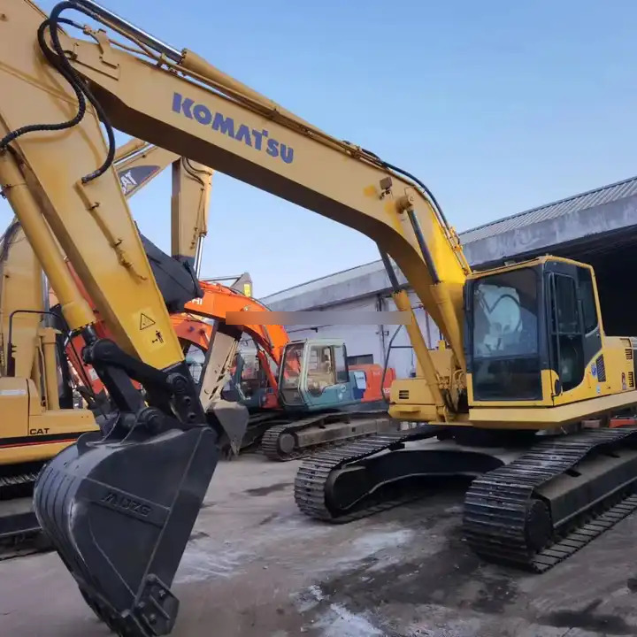 2022 model Komatsu 22 ton PC220-8 crawler digger PC200 Cheap used Original Japan PC220-8N crawler excavator original - Гусеничный экскаватор: фото 1 2022 model Komatsu 22 ton PC220-8 crawler digger PC200 Cheap used Original Japan PC220-8N crawler excavator original - Гусеничный экскаватор: фото 1