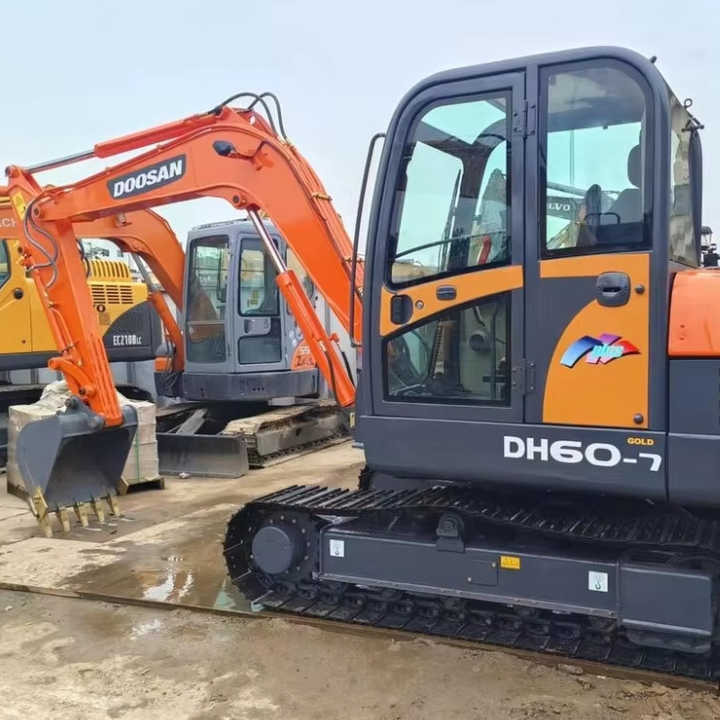 Awesome Performance Korea Imported Small Scale Used Doosan Dh60 Excavator in Shanghai - Гусеничный экскаватор: фото 1 Awesome Performance Korea Imported Small Scale Used Doosan Dh60 Excavator in Shanghai - Гусеничный экскаватор: фото 1