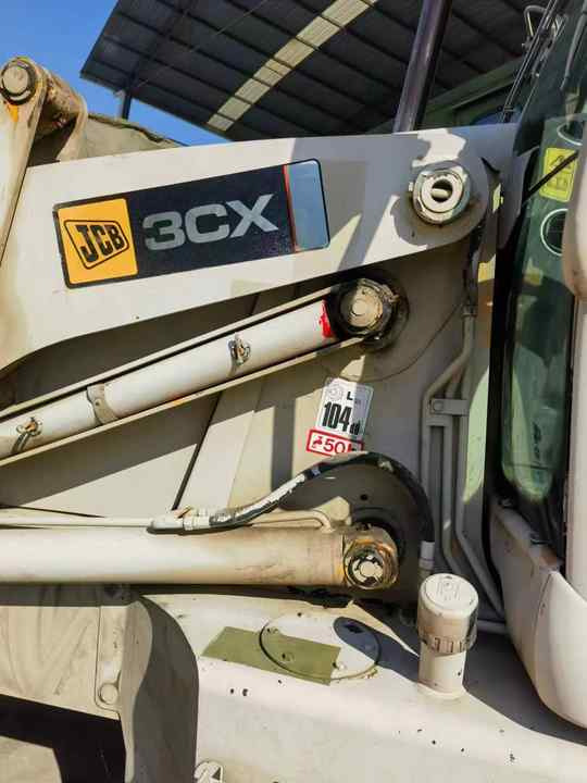 Backhoe loader JCB 3CX 4*4 tlb loader UKmade, used cheap JCB 3CX retro loader and digger - Экскаватор-погрузчик: фото 5 Backhoe loader JCB 3CX 4*4 tlb loader UKmade, used cheap JCB 3CX retro loader and digger - Экскаватор-погрузчик: фото 5