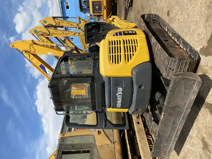 Best-selling Japan Original Second Hand Earth-moving Machinery Cheap Mini Used Komatsu Pc55mr Excavator in Shanghai - Гусеничный экскаватор: фото 3 Best-selling Japan Original Second Hand Earth-moving Machinery Cheap Mini Used Komatsu Pc55mr Excavator in Shanghai - Гусеничный экскаватор: фото 3